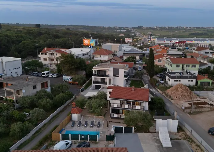 Daleo Holiday home *